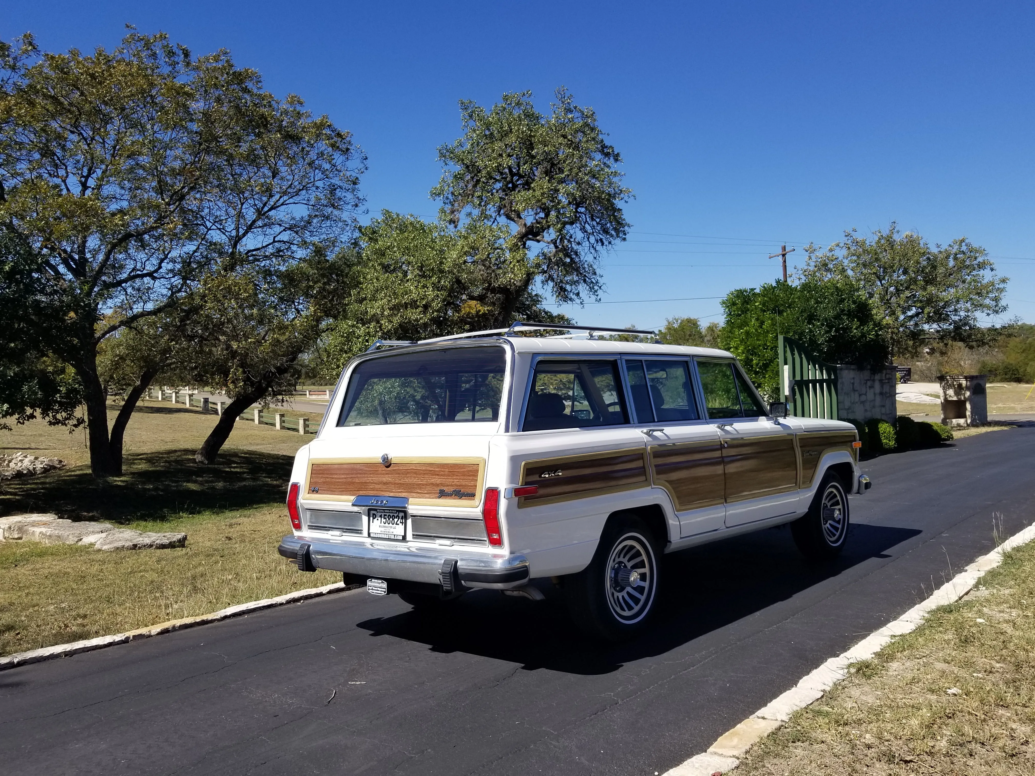 1987 JEEP GRAND WAGONEER - 4X4- Wh #2175 - AVAILABLE early '25