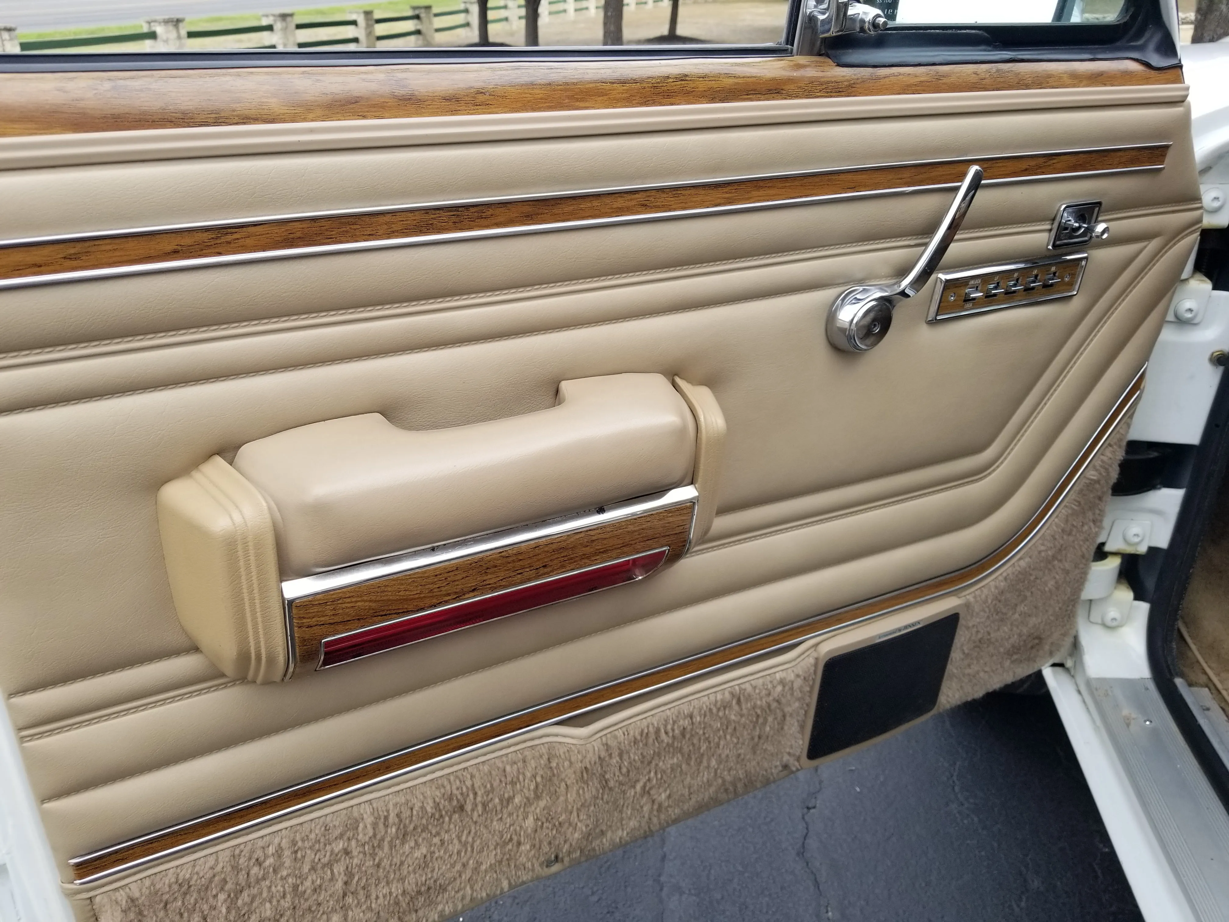 1991 - FINAL EDITION - JEEP GRAND WAGONEER - 4X4 - Wh #2175 - HOLD