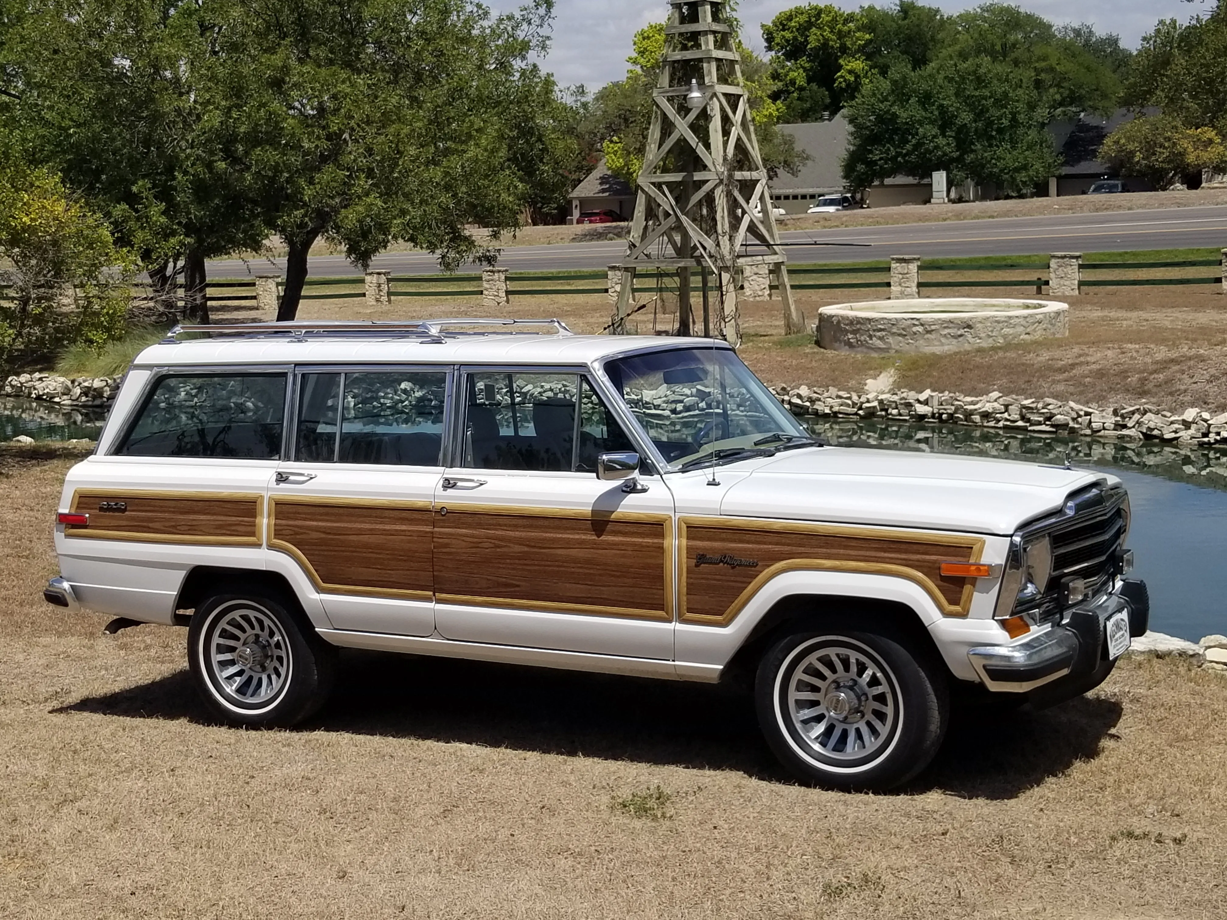 1991 - FINAL EDITION - JEEP GRAND WAGONEER - 4X4 - Wh #2175 - HOLD