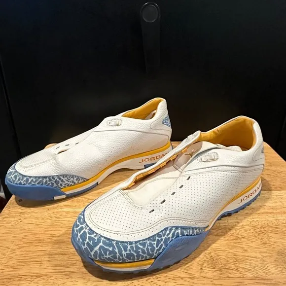 Air Jordan’s Men’s Size 10 Low Tops Collectible Basketball Sporty