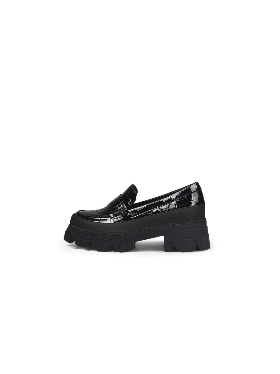 Chunky Heel Croc Pattern Loafer - Black