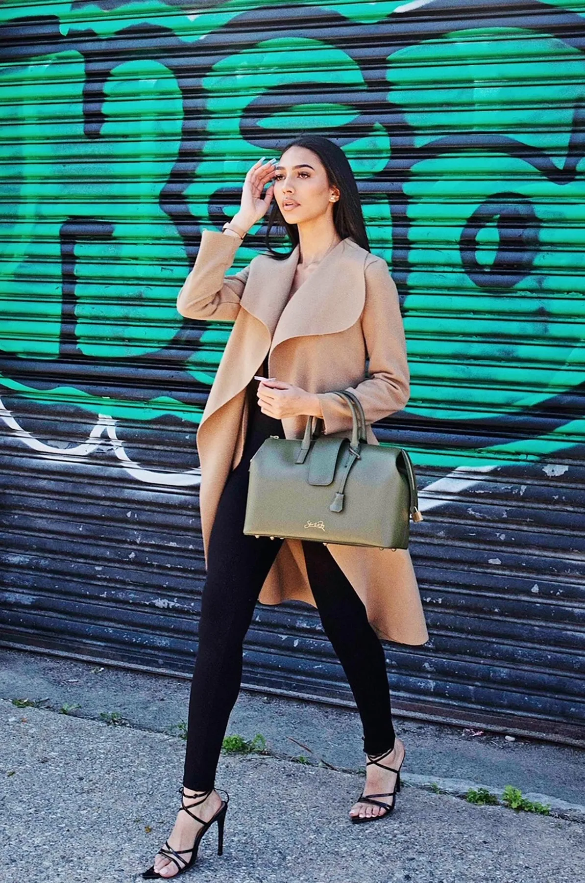 Convertible Executive Leather Bag Classic Size in Olive Green