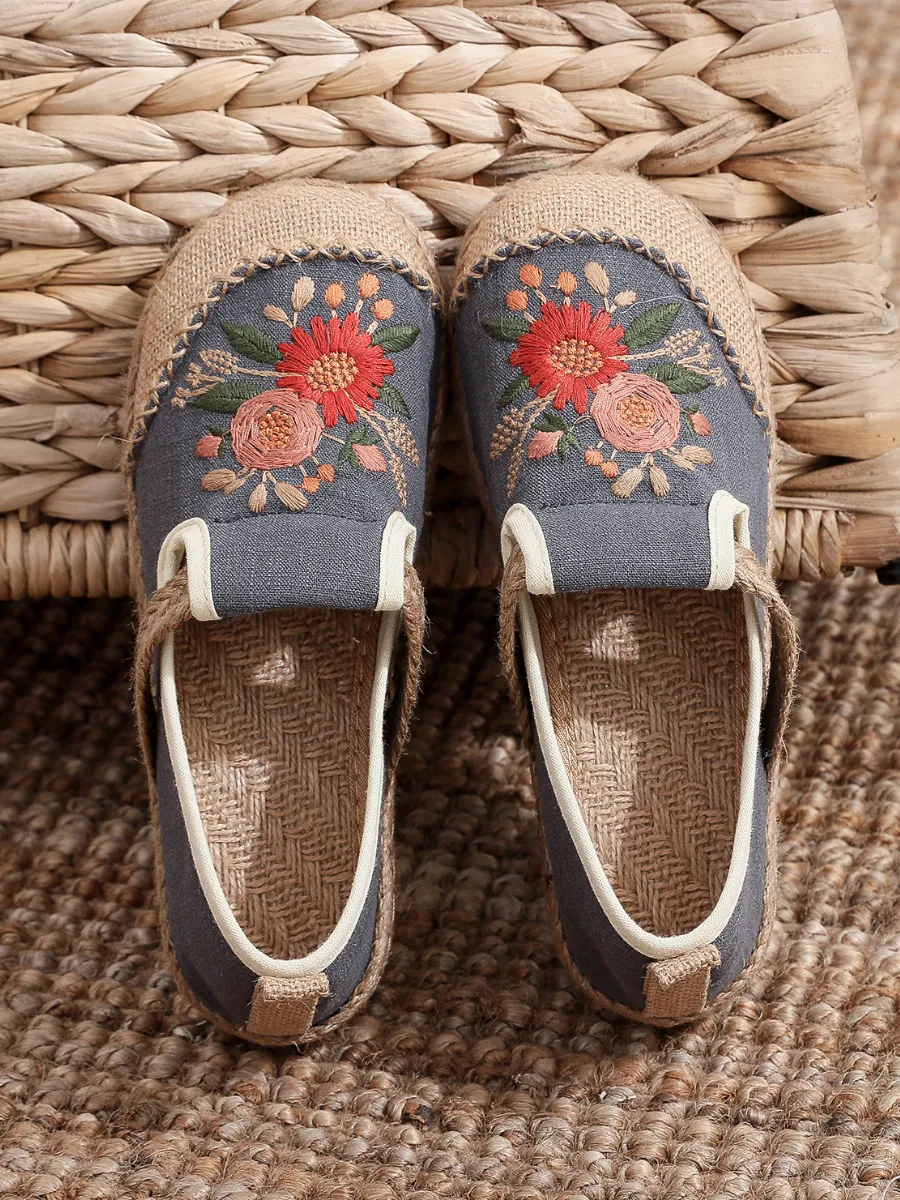 Double Kiss Floral Embroidered Linen Espadrilles - Grey