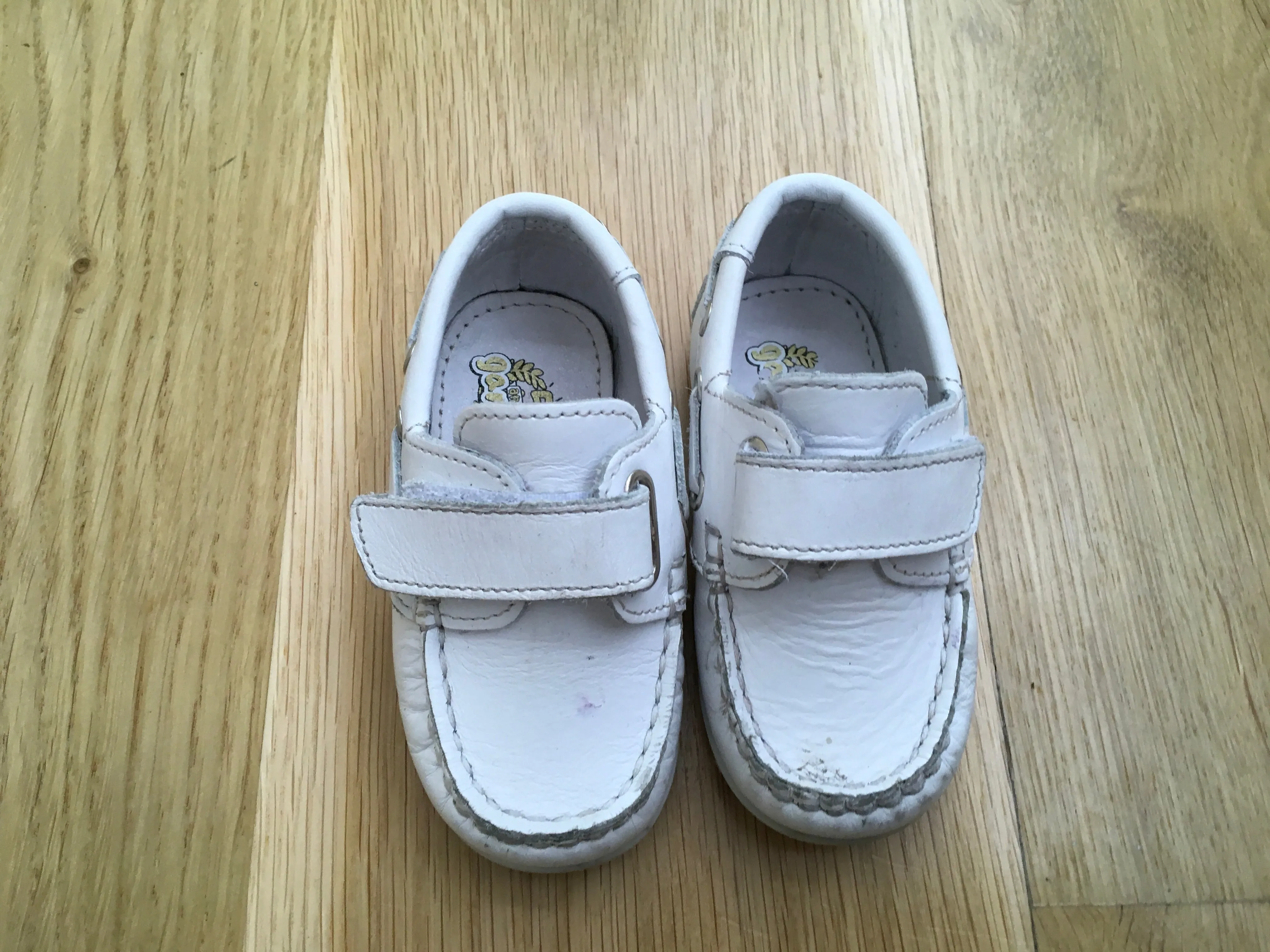 GARVALIN 50 aniversario Boys Shoe White Leather Size 20 Children
