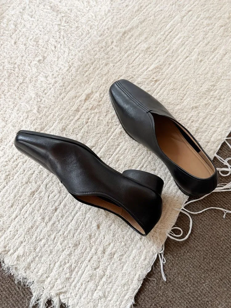 Leather Loafer with Low Heel