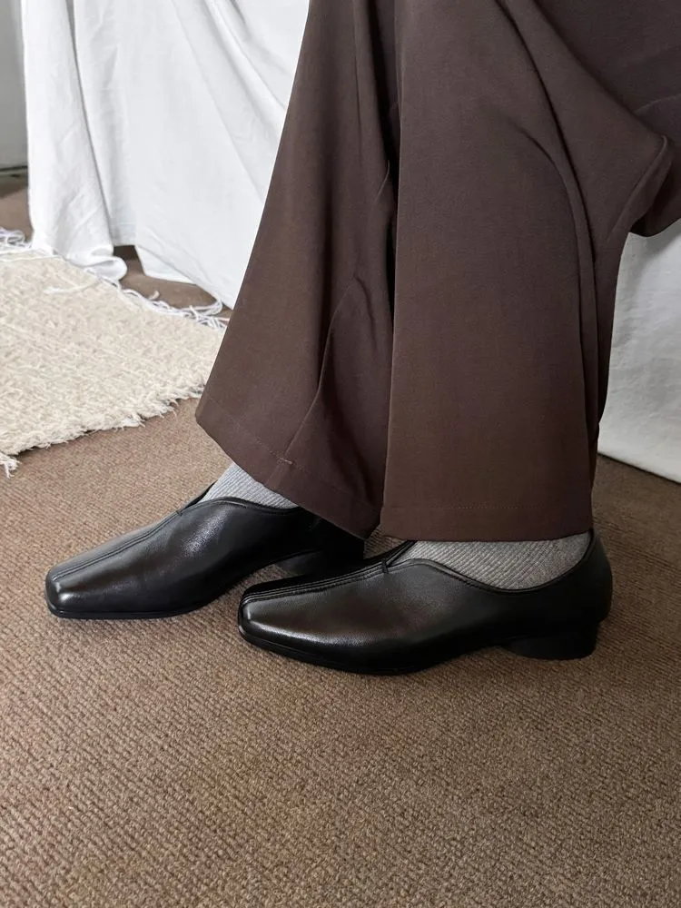 Leather Loafer with Low Heel