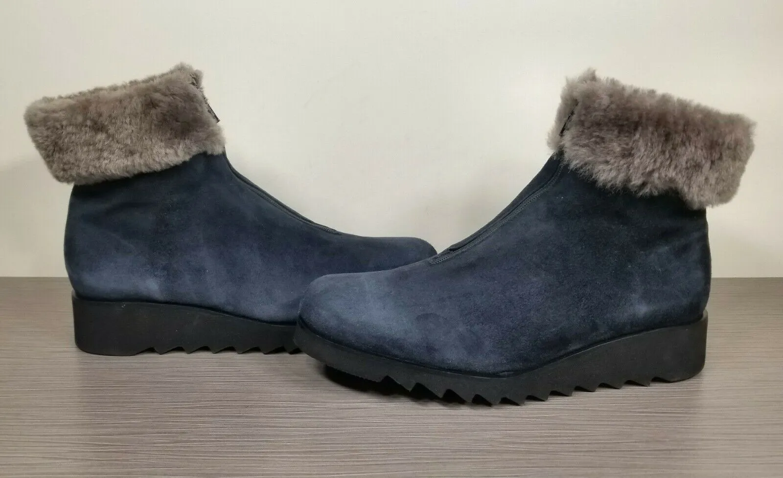 New Nordstrom Item! Italian Ron White "Deniz" Cashmere Suede Leather & Shearling Weatherproof Ankle Boots, Navy, Sz 37/7! Retails $495 