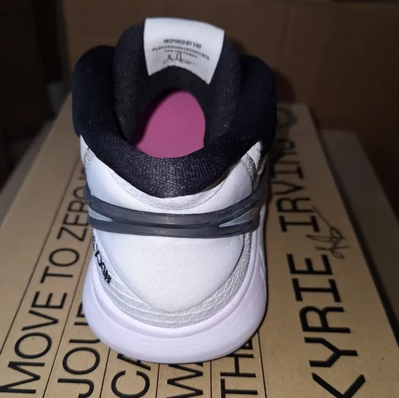 Nike Kyrie 8 GO (GS) White/White-Black new with the box.
