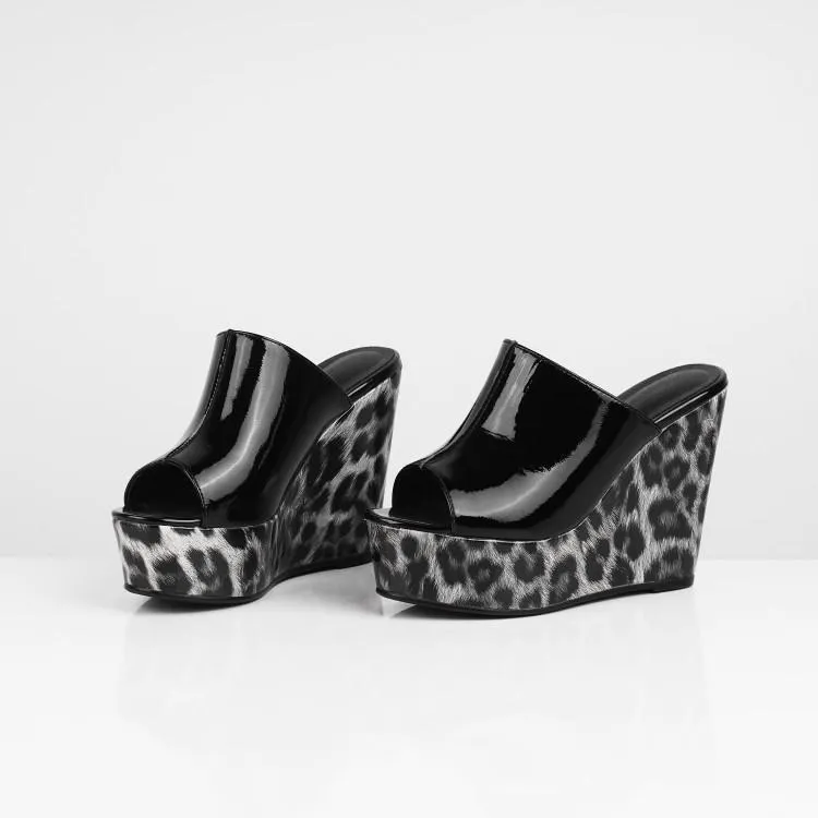 Outer Wear Wedge Women's Sandals
