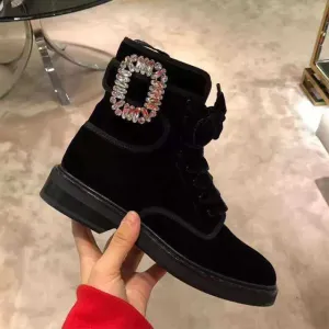 Winter Warm Plush Boots Combat Leather Ankle Boots Women Rhinestone Buckle Embellished Black Leather Round Toe Motorcycle Boots