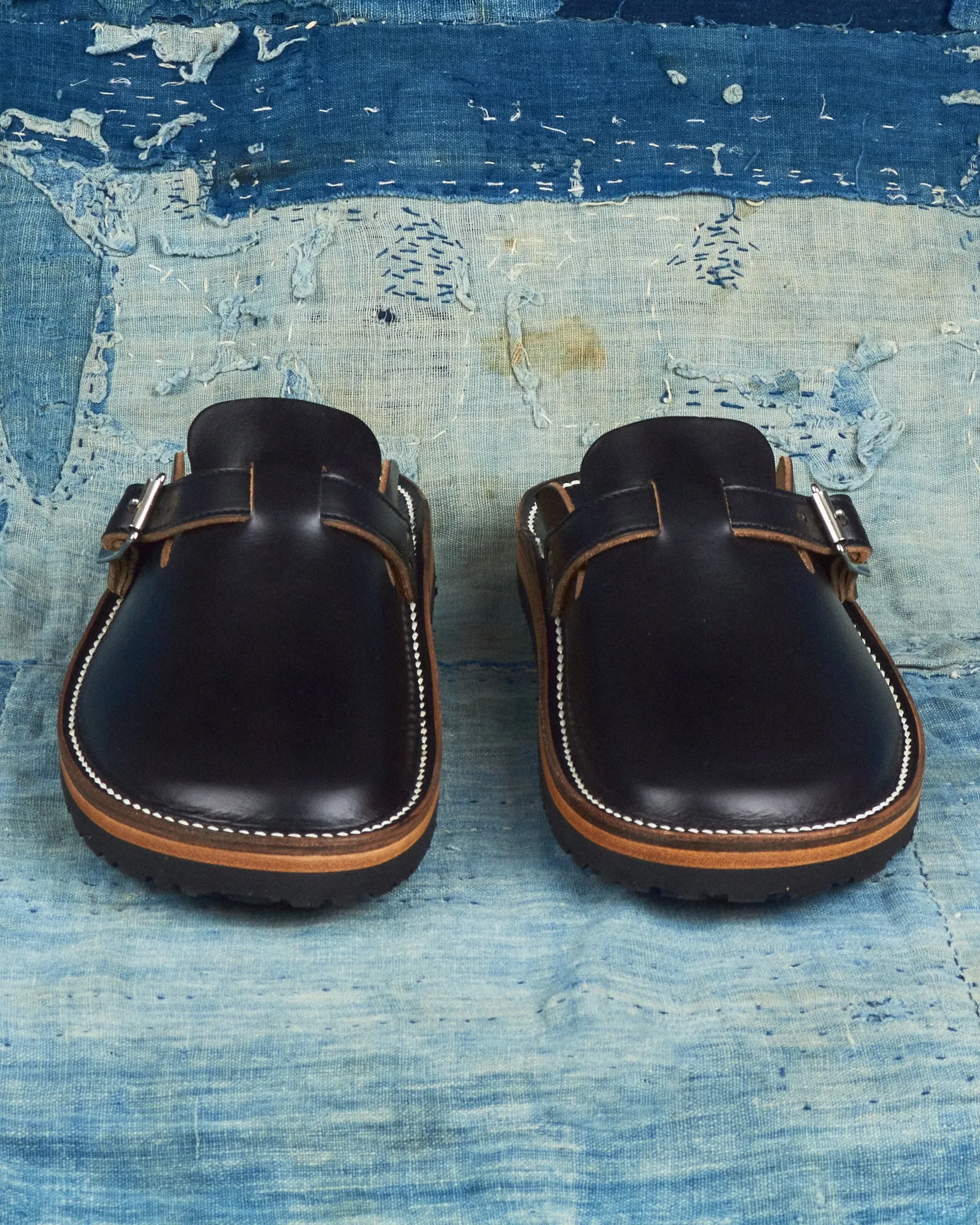 Zerrows Slit Sandal Black