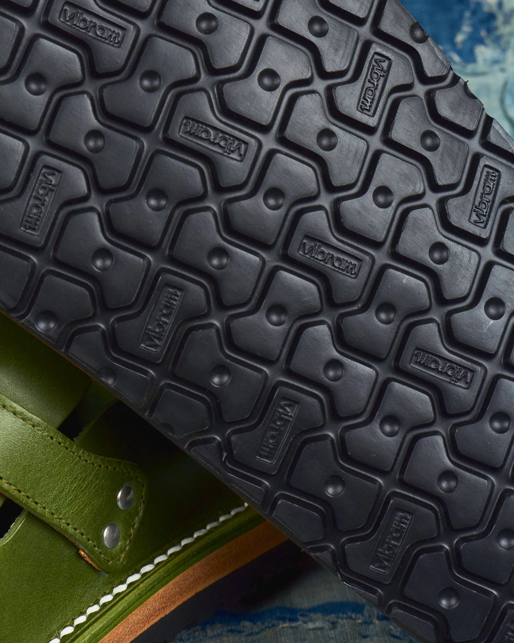 Zerrows Slit Sandal Green