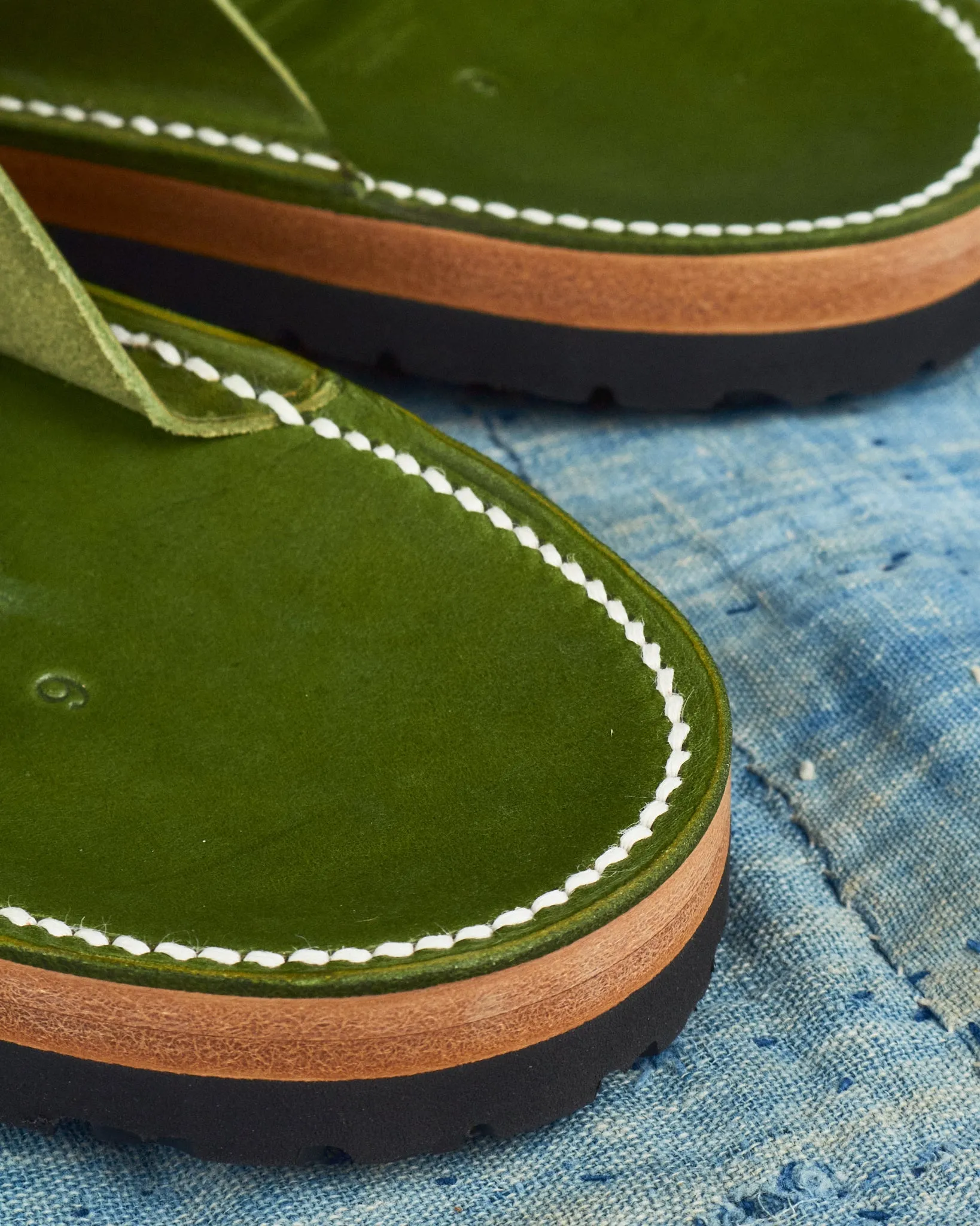 Zerrows Slit Sandal Green